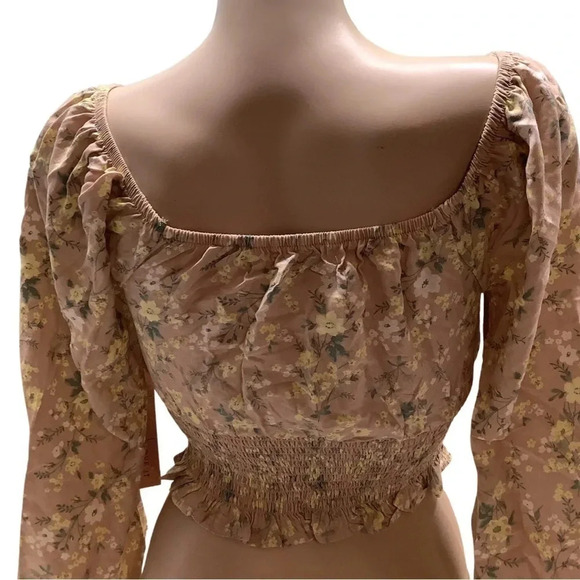 Almost Famous Floral Crop Top with front scrunch New With Tags - Picture 4 of 5